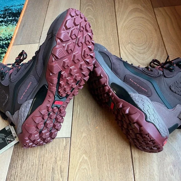 NWOB Vans MTE Crestline GORE-TEX Waterproof Hiking Boots Bitter Chocolate Sz 10
